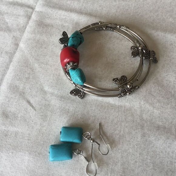 $12 ea. Or 3/$25. Silvertone Bracelet and Ear. Set - Picture 3 of 8